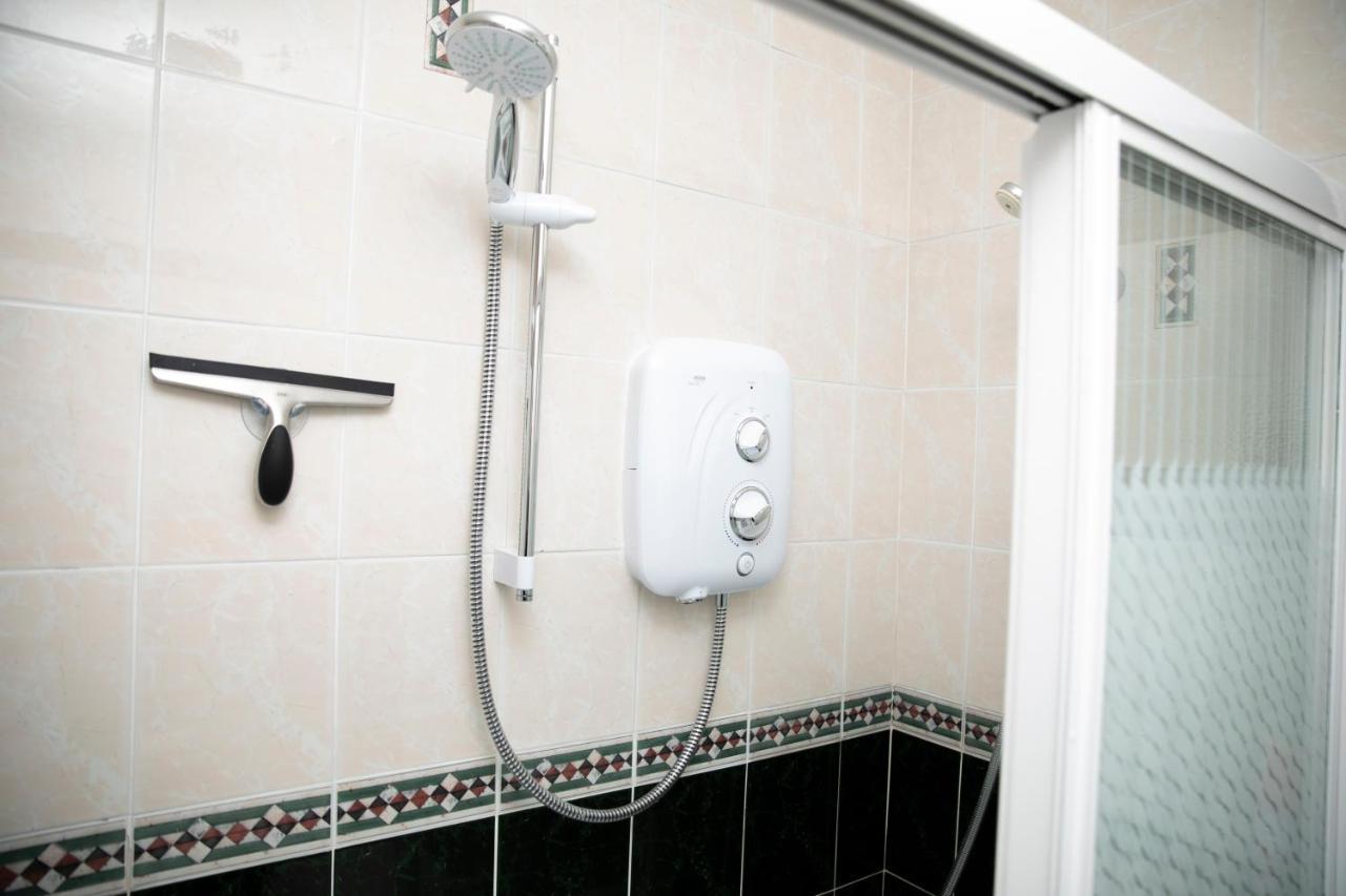 3 Bed Renovated Cottage Carramore Lake, Belmullet Ballina  Eksteriør billede