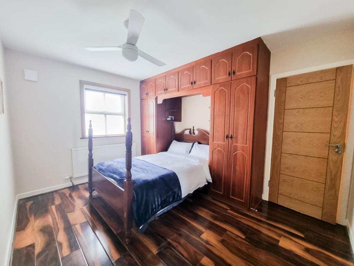 3 Bed Renovated Cottage Carramore Lake, Belmullet Ballina  Eksteriør billede